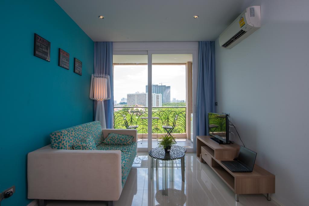 Atlantis Condo Resort Pattaya جومتين بيتش الغرفة الصورة